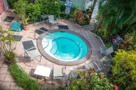 Shore Haven Resort Inn - 8