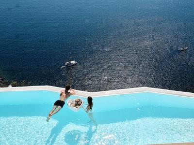 Olvos Luxury Suites - 24