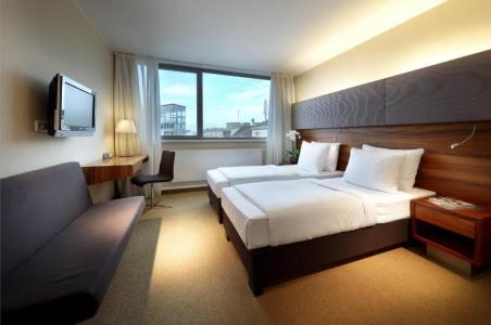 Eurostars Embassy - 34