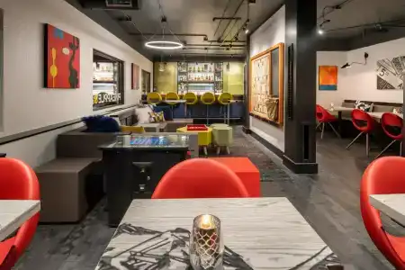 Staypineapple, Five, Downtown Seattle - 34