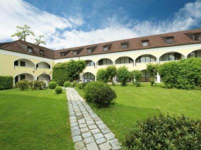 Schloss Kirchham - 2