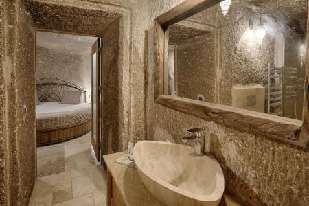 Hera Cave Suites - 33