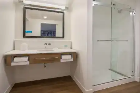 Hampton Inn And Suites By Hilton Portland-Pearl District - 9
