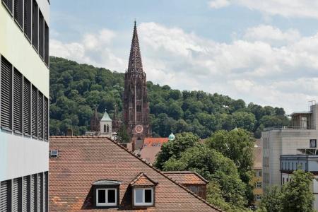Courtyard by Marriott Freiburg - 40