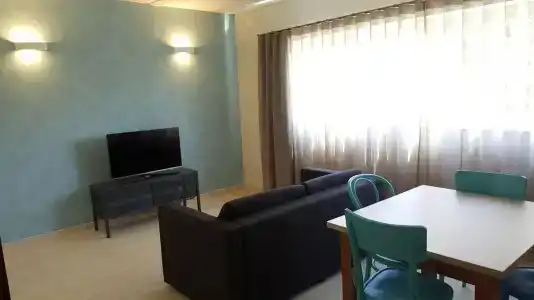 D Townhouse Boutique Suites - 11