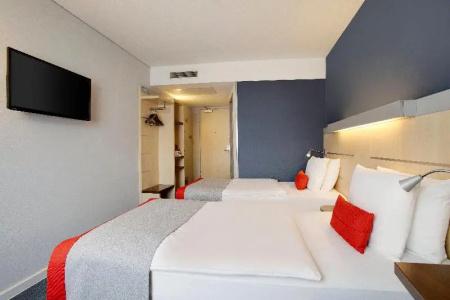 Holiday Inn Express Frankfurt Messe, An Ihg - 45