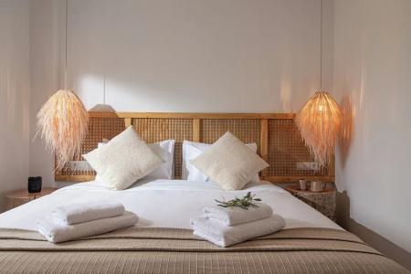 Elea Suites & Residences - 212