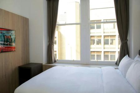 The z Glasgow - 24
