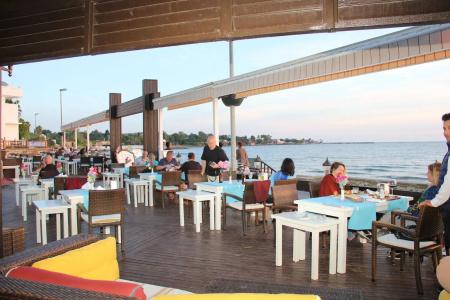 Side Beach Club - 34