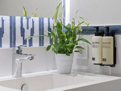 Boutique H10 Blue Mar - Только для взрослых - 41