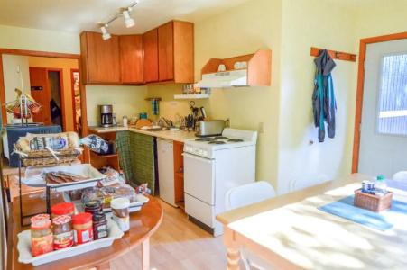 Sea Treasures Inn - 34