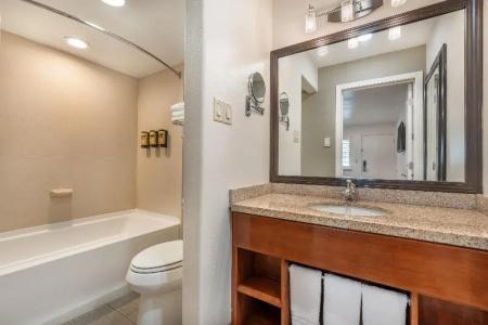 Best Western Plus Clocktower Inn - 119