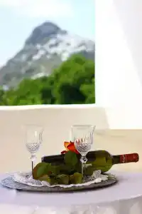 To Pithari - 8
