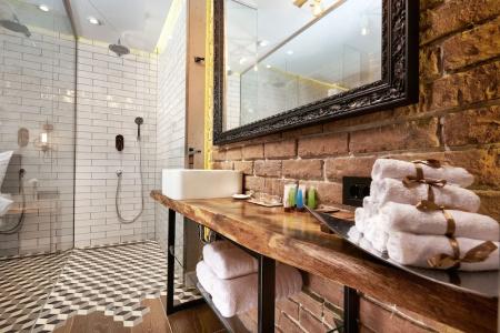 One Luxury Suites - 142