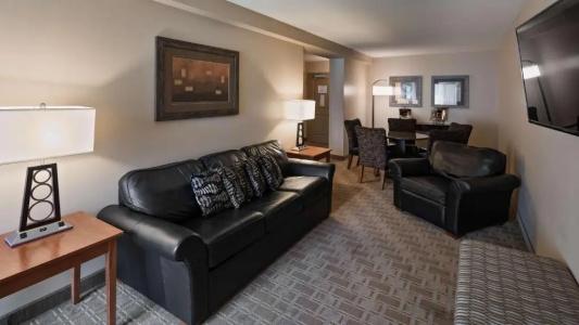 Best Western Plus - 93