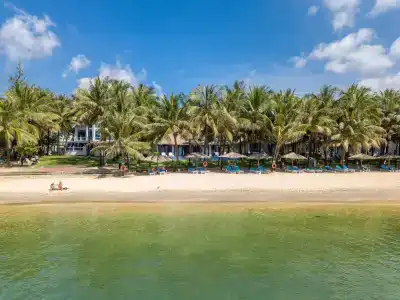 L'Azure Resort and Spa - 54