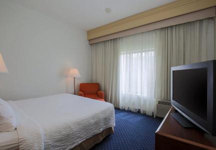 Courtyard by Marriott - 5