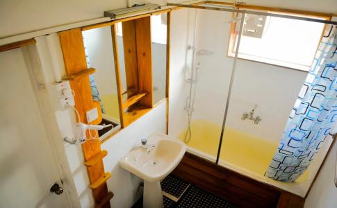 Explore Hostels - 9
