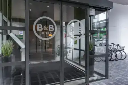 b&b - 19