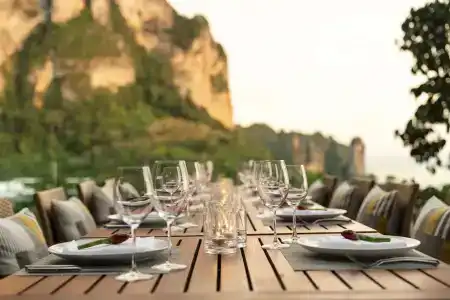 Avani Ao Nang Cliff Krabi Resort - Sha Extra Plus - 30