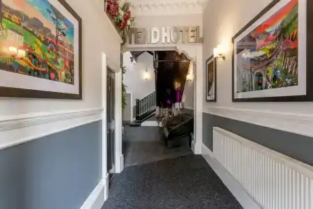 West End - 12