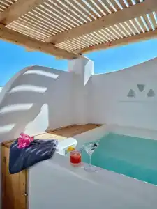 Zefi & Suites - 234