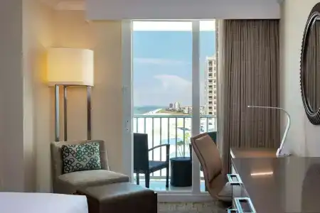 Hilton & Spa - 52