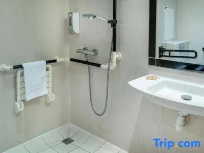 Hôtel La Solitude - 75