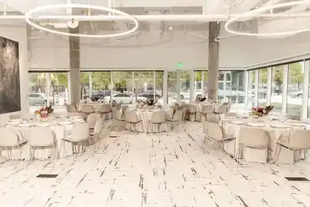 Hall Arts, Dallas, Curio Collection By Hilton - 14