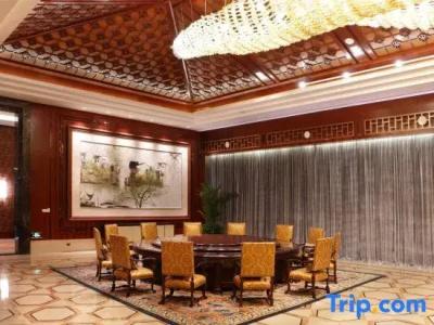 East Tai Lake Grand - 69