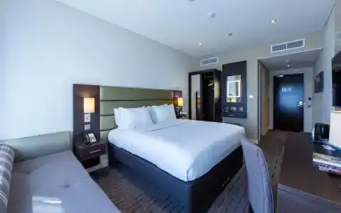 Premier Inn Airport - 3