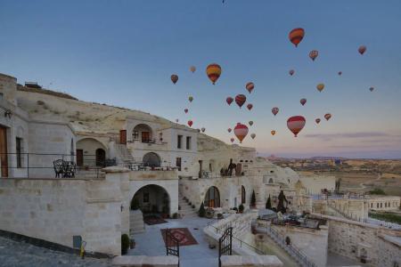 Phocas Cave Suites - 18