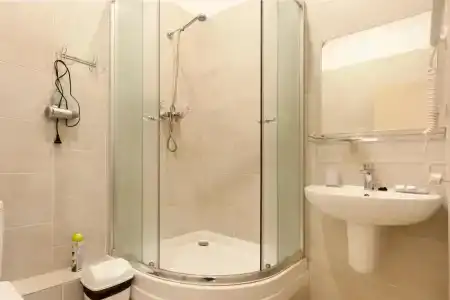 Basseynaya Apart - 25