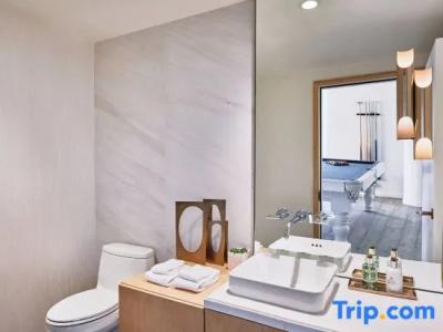 JW Marriott Parq - 193