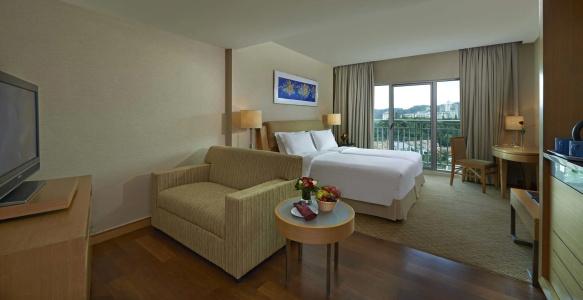 Royale Chulan The Curve - 5