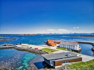 Finnøy Bryggehotell - by Classic Norways - 17