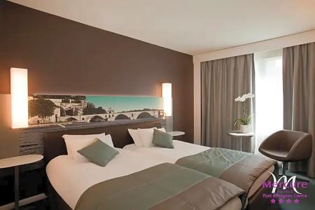 Mercure Pont d’Avignon Centre - 69