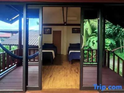 Happy Elephant Guesthouse - 75