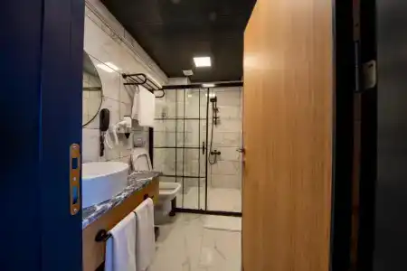 Şehrar Suite - 8