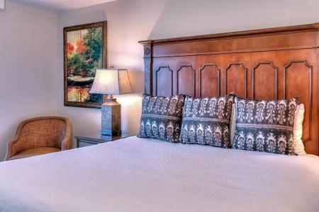 RiverStone Resort & Spa - 129
