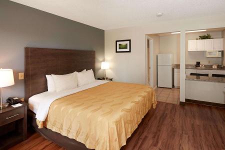 Quality Inn at Fort Gordon - 38
