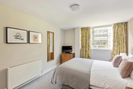 Saco Holborn – Lamb’s Conduit St - 9