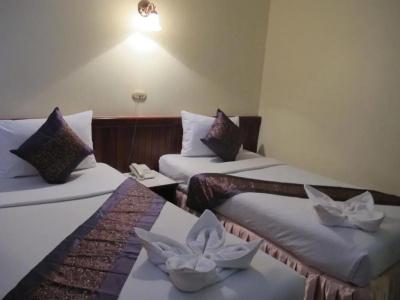 Chumphon Palace - 36