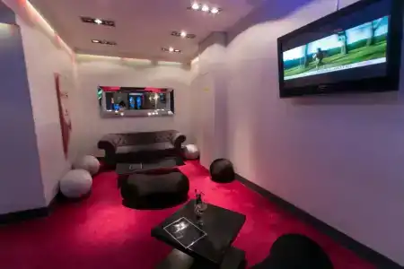 Idéal Hôtel Design - 16