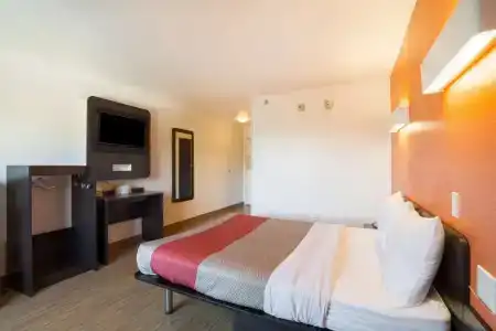 6 - 32