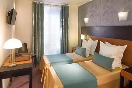 Hôtel Raspail Montparnasse - 68
