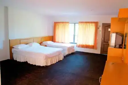 Sichang Shine Khao Resort - 87