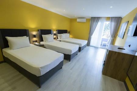 Roy Otel Akçay - 83