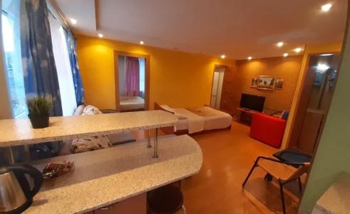 на Буркова 45 - 13