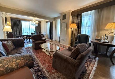 The Whitehall - 39